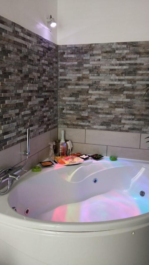 Bed & Breakfast Dimora Felice Ostuni Buitenkant foto